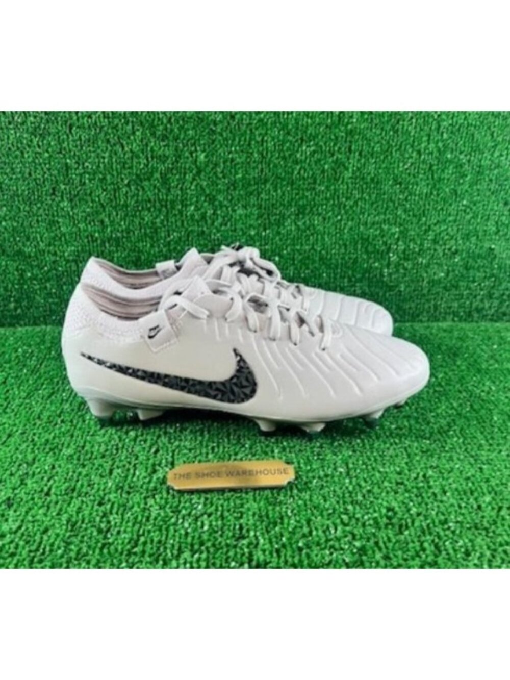 Men's Nike Legend 10 Elite FG P Atmosphere Grey Cleats HF4373-001 Size 7.5